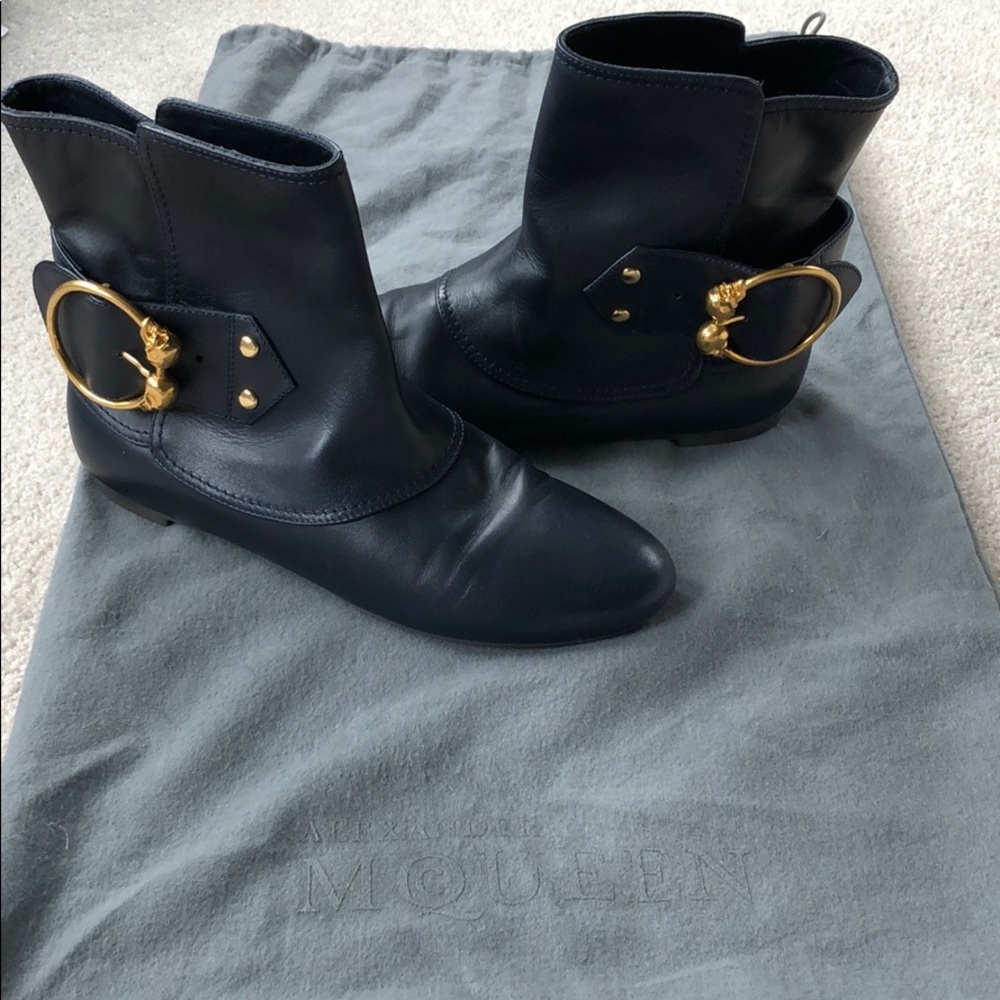 Alexander McQueen Skull Ring Buckle Ankle Boots